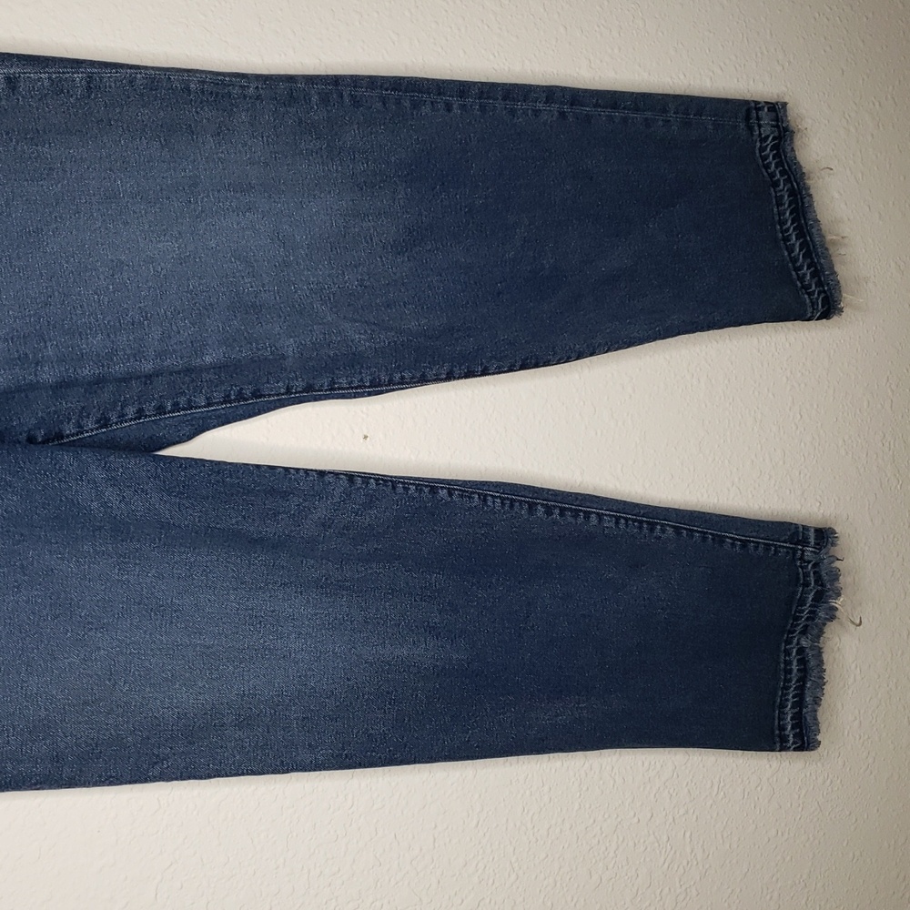 Old Navy High Rise OG Loose Secret Smooth Pockets Straight Jeans Size 12 Fringe - Picture 3 of 16